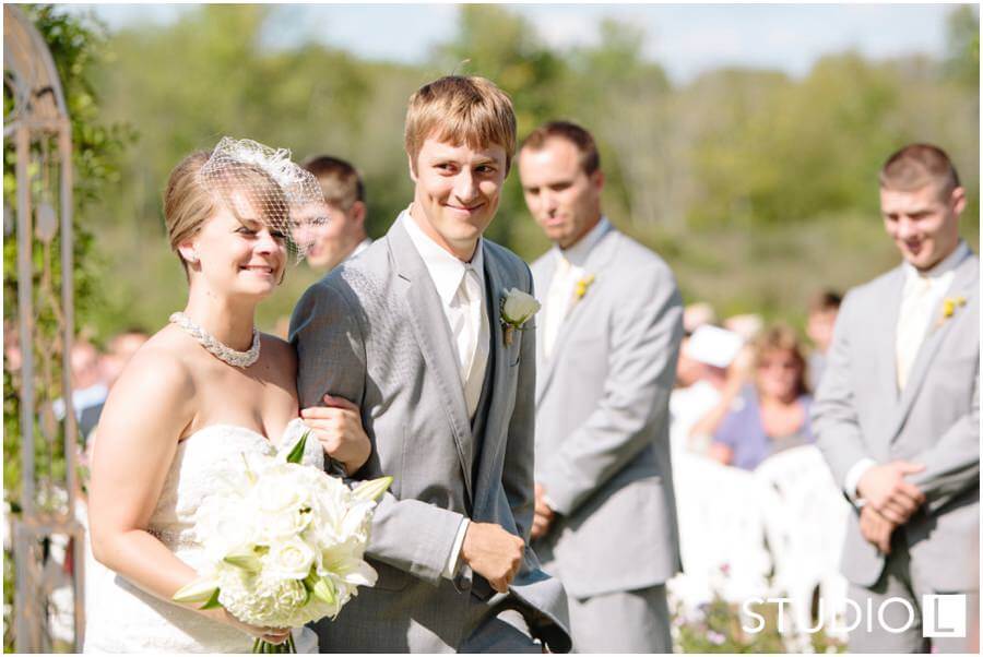 Fox-Valley-Wisconsin-Wedding-photographer-Studio-L-Photography_0026