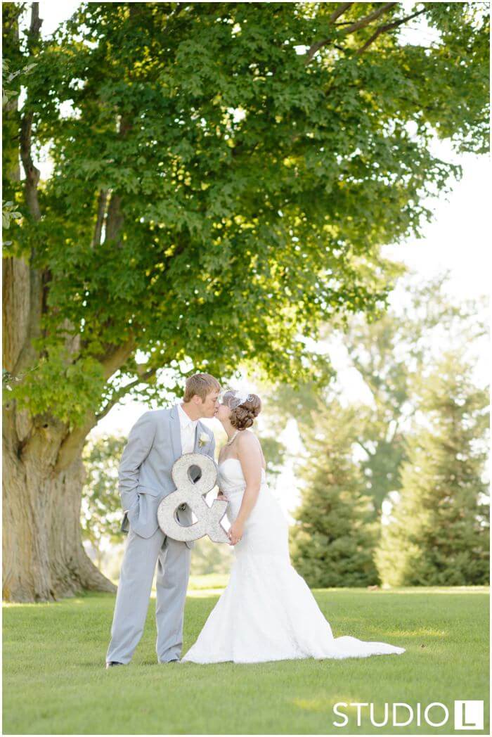 Fox-Valley-Wisconsin-Wedding-photographer-Studio-L-Photography_0056