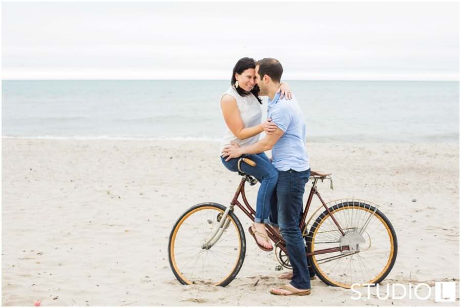 Milwaukee-WI-Engagement-Session-Studio-by-L-Photography_0028