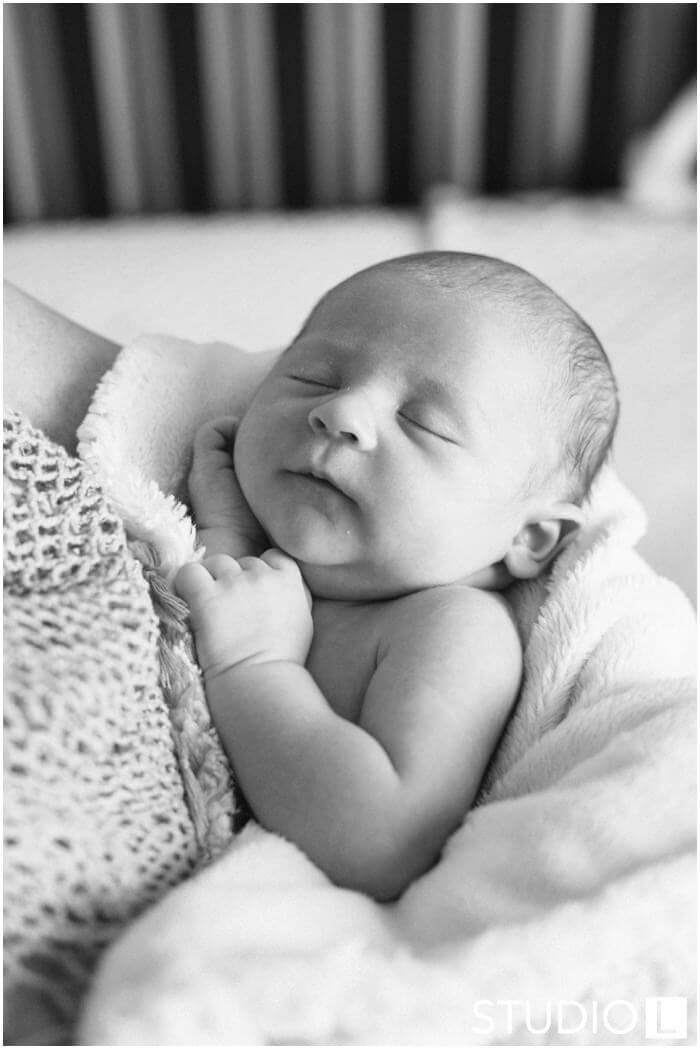 Fond-du-Lac-WI-newborn-photographer-Studio-L-Photography_0002