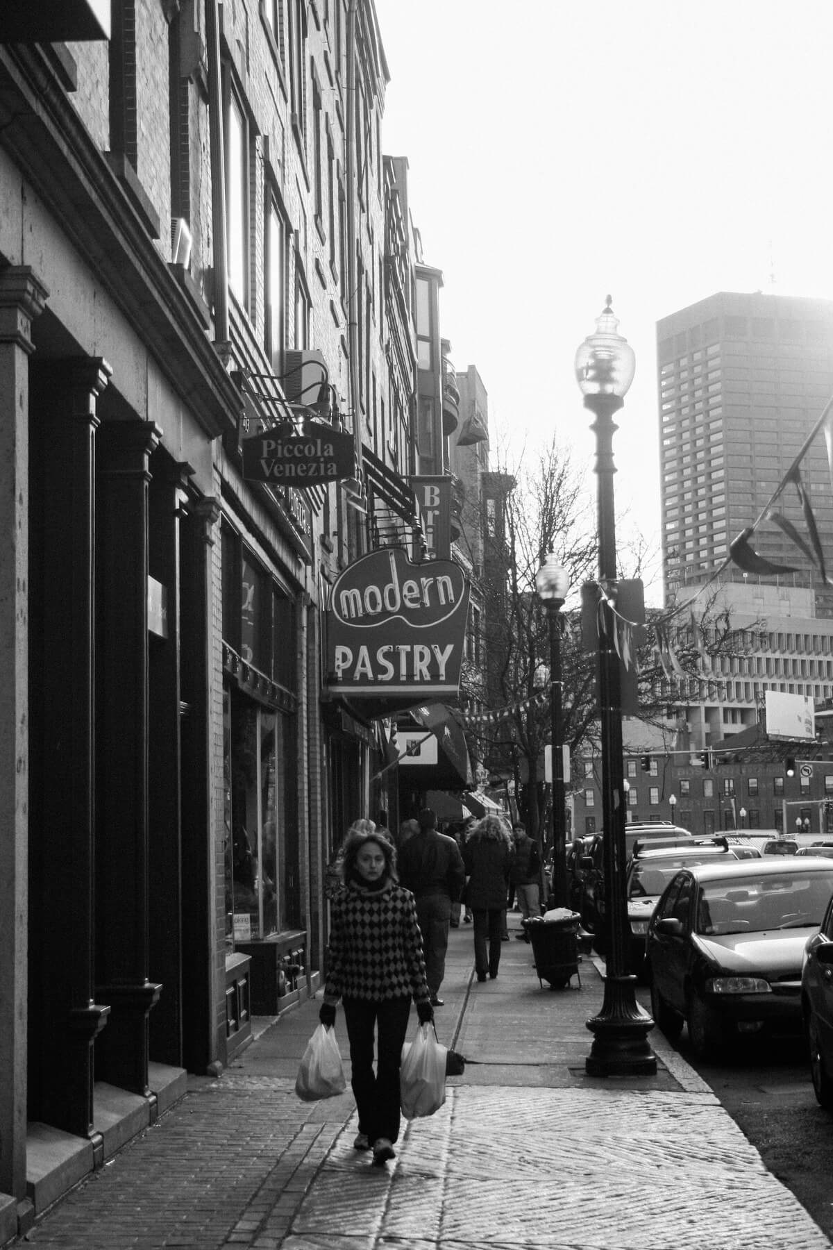 Boston-Massachusetts-black-and-white-fine-art-photography-by-Studio-L-photographer-Laura-Schneider-_2810