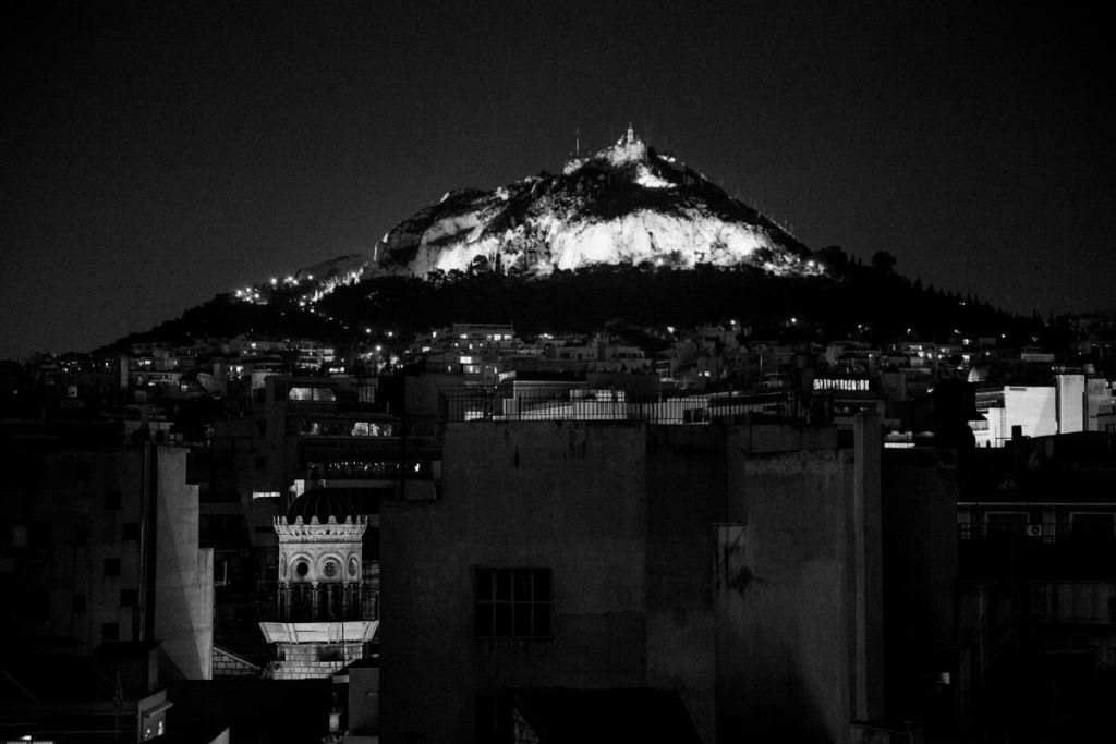 Athens-Greece-black-and-white-fine-art-photography-by-Studio-L-photographer-Laura-Schneider-_1852