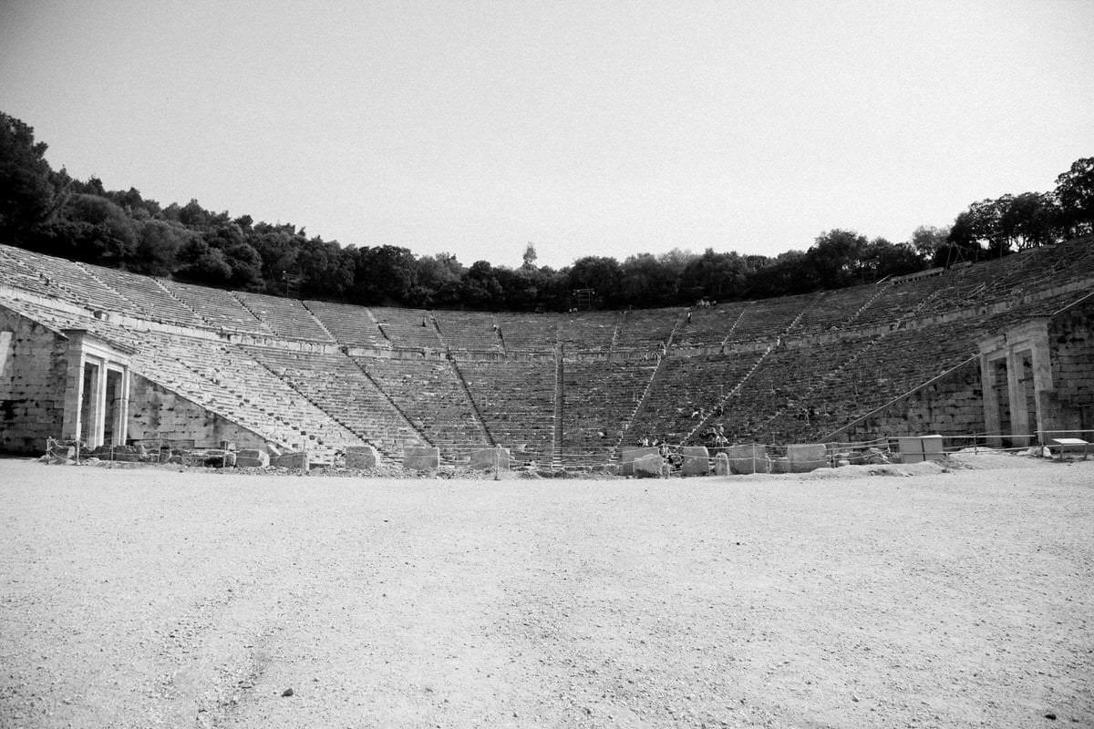 Epidaurus-Greece-black-and-white-fine-art-photography-by-Studio-L-photographer-Laura-Schneider-_2012