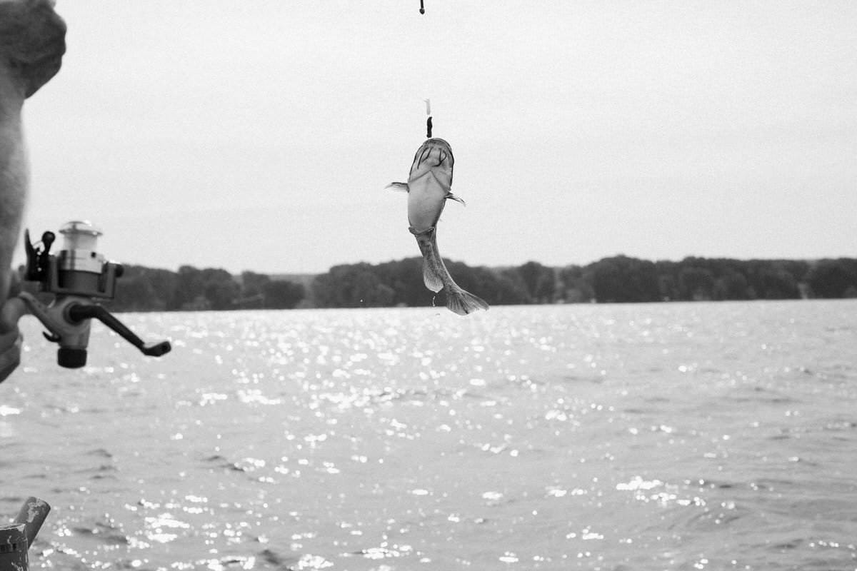 Lake-Winnebago-Fond-du-Lac-Wisconsin-black-and-white-fine-art-photography-by-Studio-L-photographer-Laura-Schneider-_6494