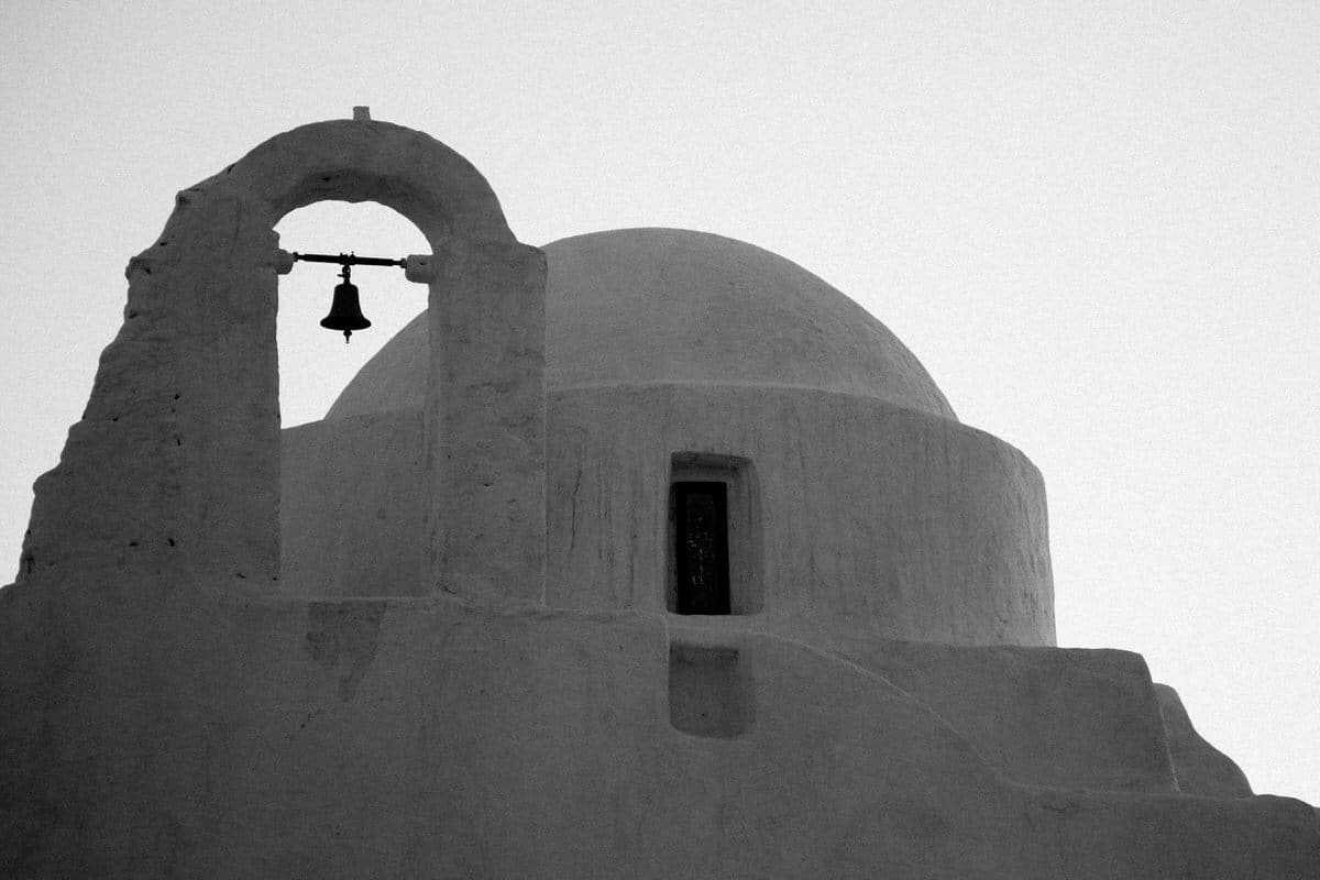 Greek-Island-Mykonos-black-and-white-fine-art-photography-by-Studio-L-photographer-Laura-Schneider-_2249