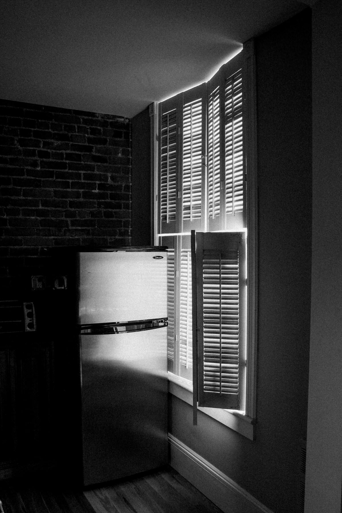 Boston-Massachusetts-black-and-white-fine-art-photography-by-Studio-L-photographer-Laura-Schneider-_2885