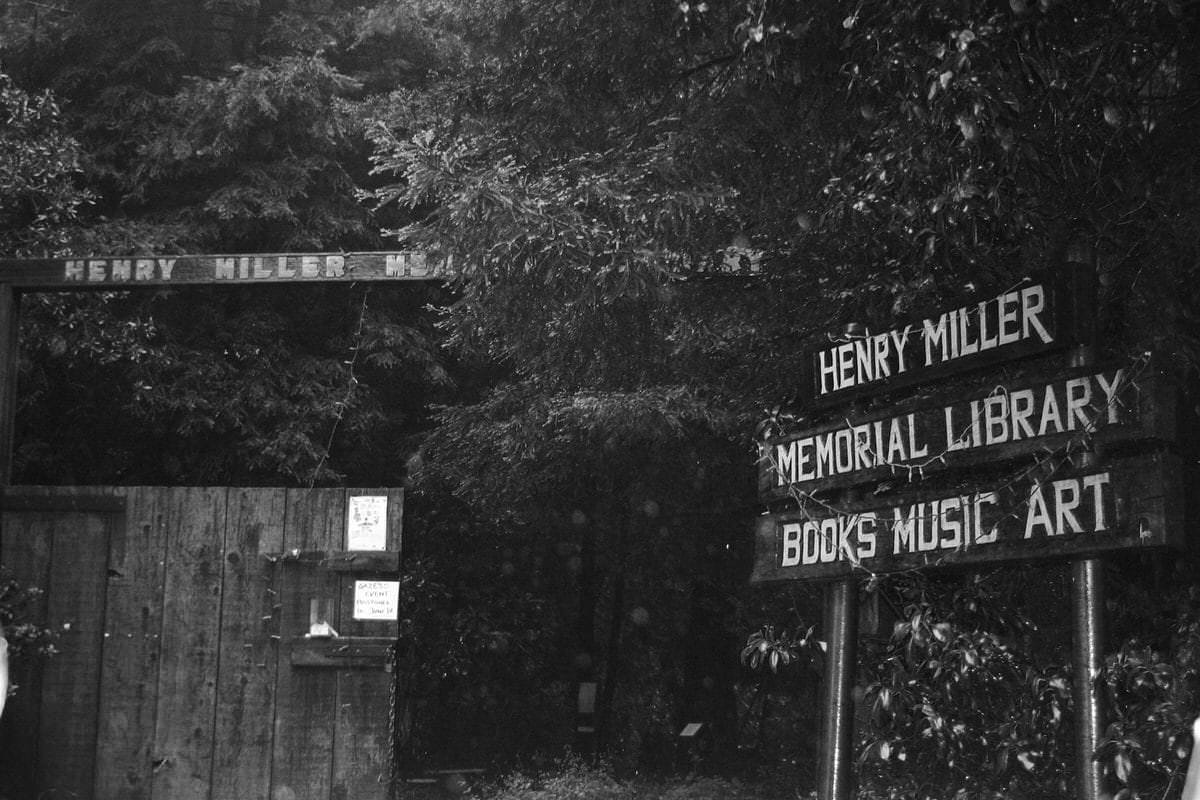 Henry-Miller_Library-Big-Sur-California-black-and-white-fine-art-photography-by-Studio-L-photographer-Laura-Schneider-_3267