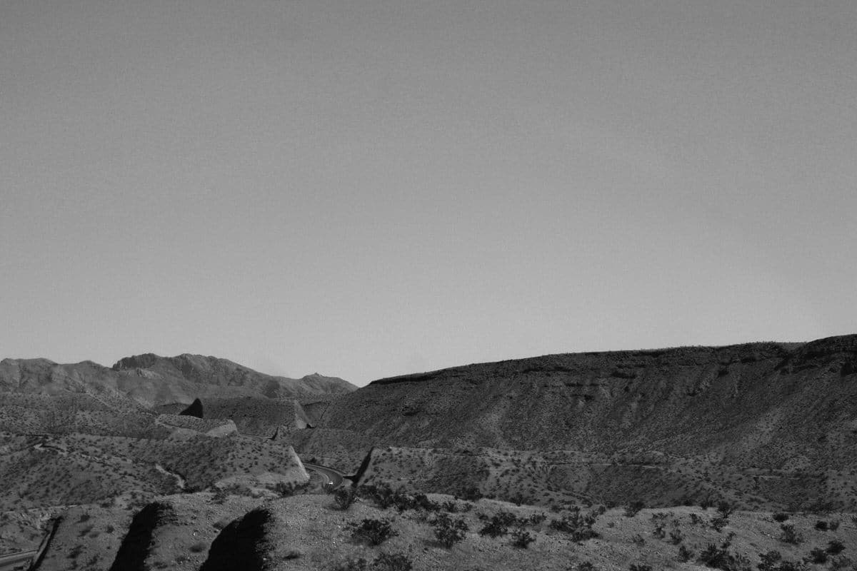 Route-66-Hackberry-Arizona-black-and-white-fine-art-photography-by-Studio-L-photographer-Laura-Schneider-_250