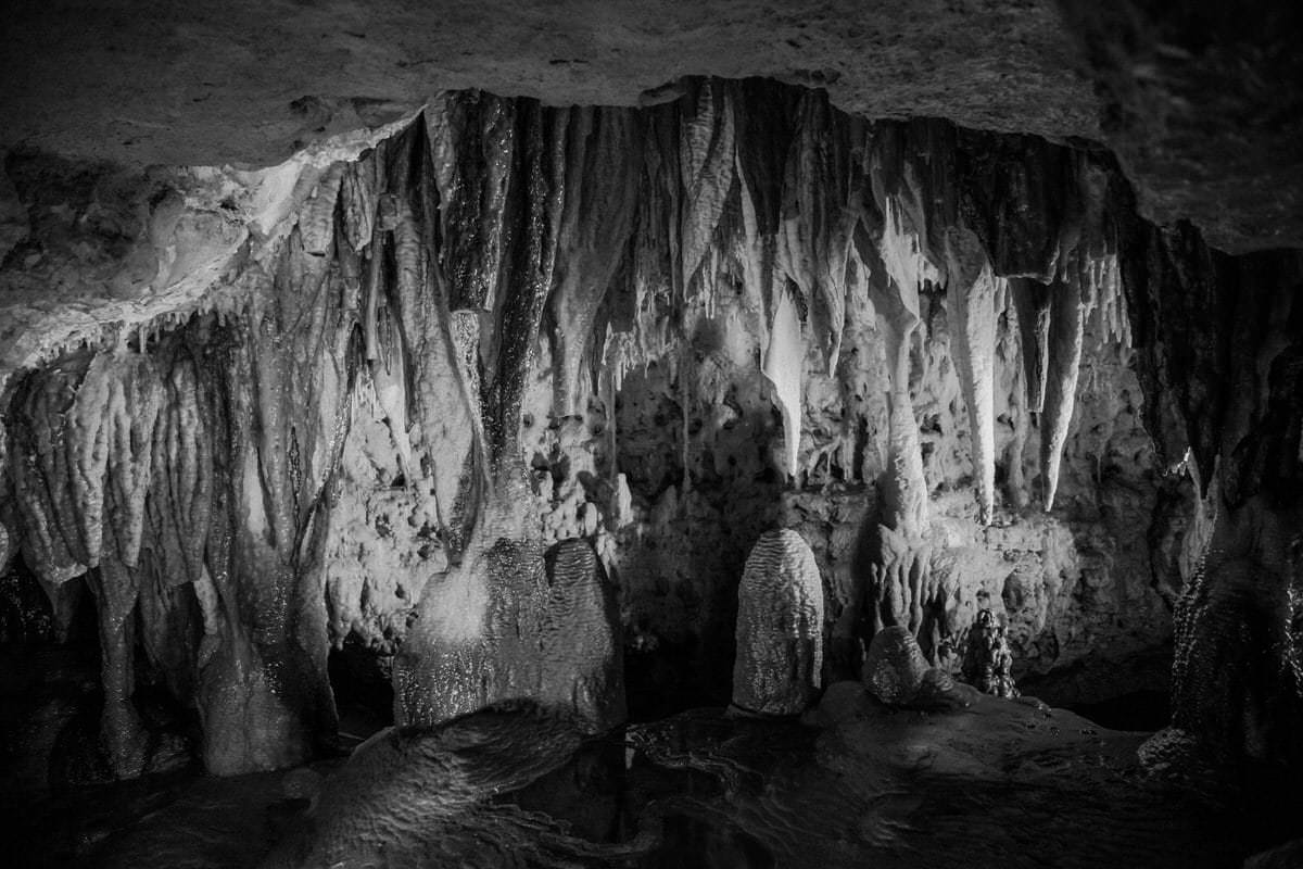 cave-of-the-mounds-national-natural-landmark-Wisconsin-black-and-white-fine-art-photography-by-Studio-L-photographer-Laura-Schneider-_6029