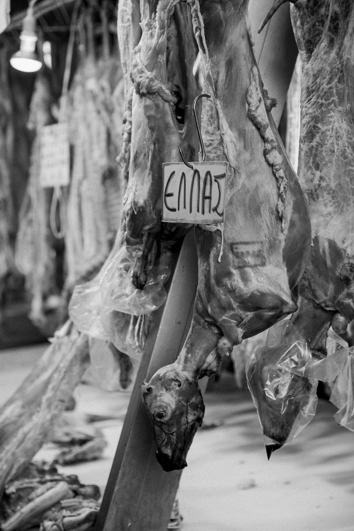 central-market-Athens-Greece-black-and-white-fine-art-photography-by-Studio-L-photographer-Laura-Schneider-_3040
