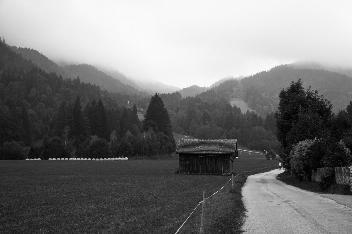 Oberammergau-Germany-black-and-white-fine-art-photography-by-Studio-L-photographer-Laura-Schneider-_3634